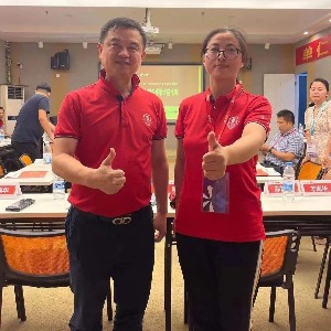 凯伟涂胶机