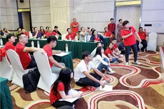扒皮师培训现场
