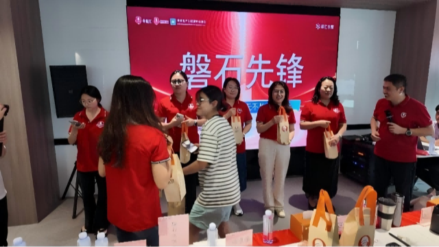 征文|十六强聚首，共破增长难题！青岛牛商汇这场集体办公引爆全域营销新思路