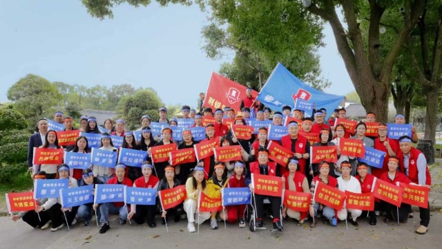 燃情启幕，逐梦同行！湖北牛商汇第十二届牛商争霸赛启动大会圆满举行