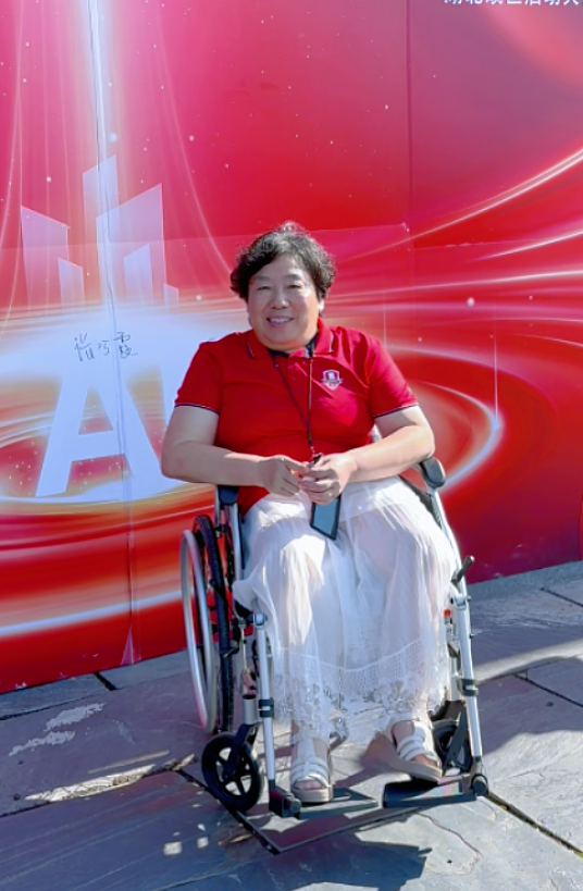 武汉克柔丝职业装西服西装定制厂家参加牛商争霸赛